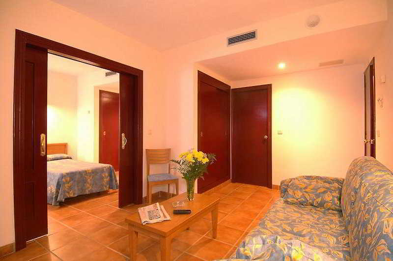 Noy Hotel